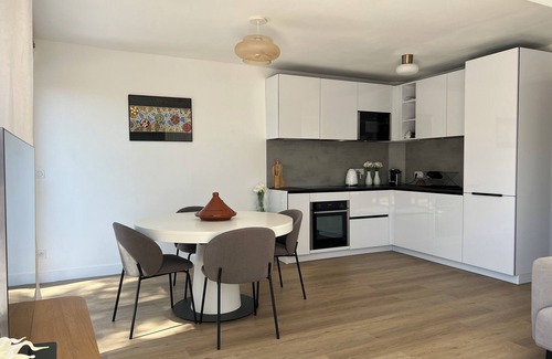 Bandol Villa | Splendid 5* villa, heated pool, sea view, 850m from Capelan beach