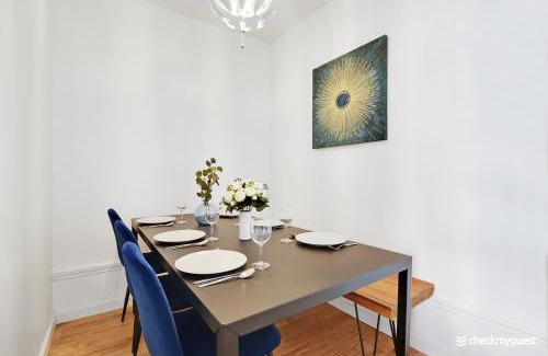 Quartier Saint-Ambroise Apartment | Splendid apartment - 2BR-6P - Place des Vosges