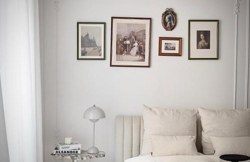 15th Arrondissement Apartment | Splendid Artist Apartment 2P
