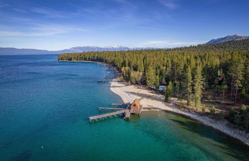 Chamberlands House | Splendid at Chamberlands by Tahoe Getaways - Chamberlands HOA, Private Hot Tub & Walk to Lake Tahoe