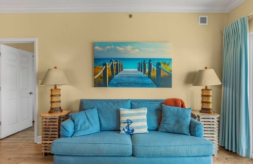 Gulf Shores Condo | Splendid condo on sands of Gulf Shores with pools