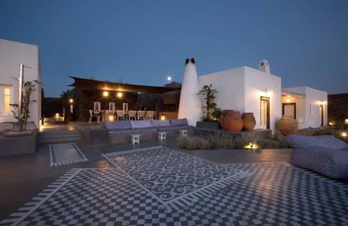 Santorini Villa | Splendid Santorini Residence | Villa Beatrix | 5 Bedrooms | Private Infinity.