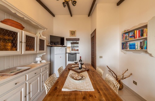 Sarroch Apartment | Splendid "Villa Dolly" near the beach with Wi-Fi, balcony and terrace