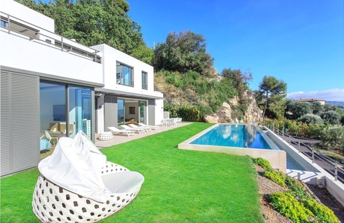 Gairaut Villa | Splendid villa, sea view infinity pool