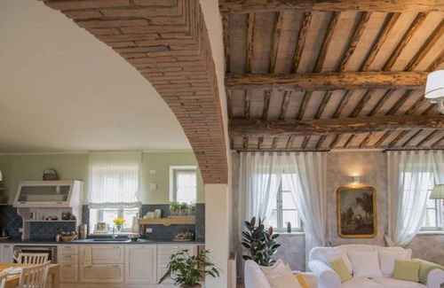 Trevinano Villa | Splendid Villa with big mediterranean garden. Pool, heated jacuzzi, fishing pond