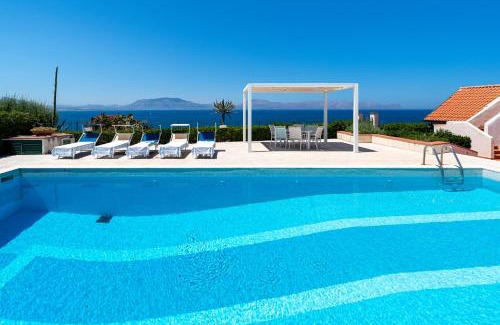 Terrasini Villa | Splendida Villa con vista mozzafiato e piscina