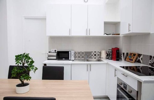 Romainville Apartment | Splendide Grand 3 Pièces
