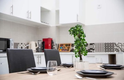 Romainville Apartment | Splendide Grand 3 Pièces