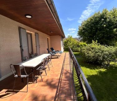 Levernois Villa | Splendide Villa, grand jardin à 2 pas du Golf