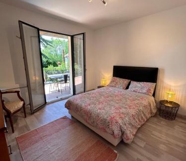 Levernois Villa | Splendide Villa, grand jardin à 2 pas du Golf
