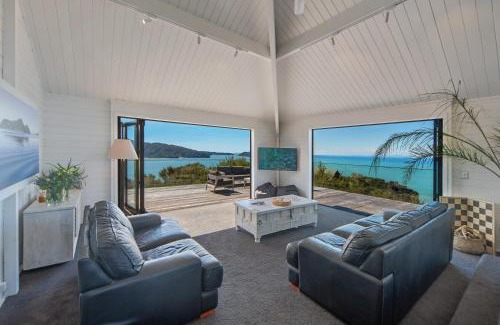 Ngaio Bay House | Split Apple Holiday Home