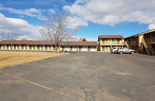 Vernal Hotel | Split Mountain Motel