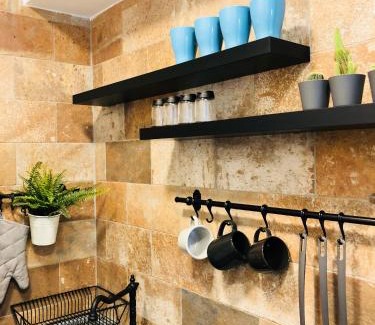Split Apartment | Split Right Place*Cozy and completely new