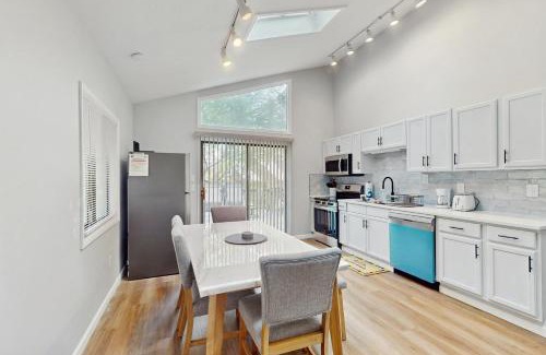 Lake Harmony House | Split Rock Serenity