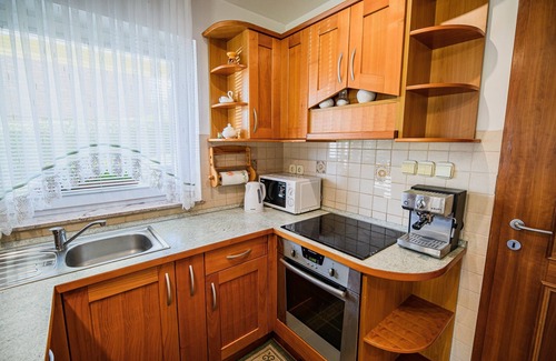 Podcetrtek Apartment | Split three bedroom apartment with terrace