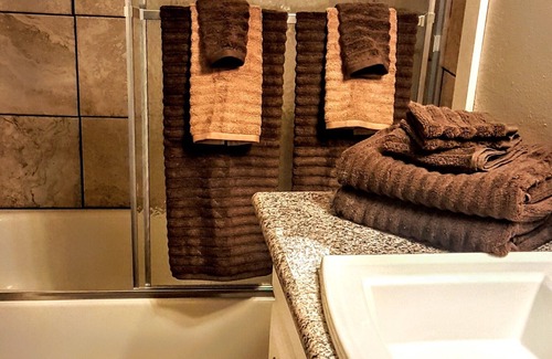 Spokane Valley House | Spokane Valley 2bed Vaca Townhome w garage
