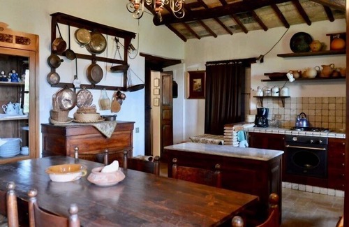 Baiano Villa | Spoleto Villa, antique country home with beach games