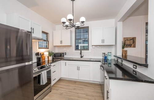 Lindenwald House | SPOOKY NOOK RIVERSIDE