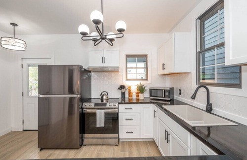Lindenwald House | SPOOKY NOOK RIVERSIDE