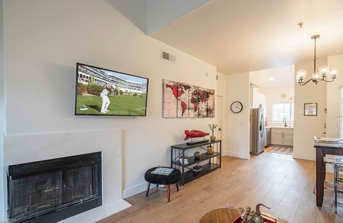 North Scottsdale Apartment | Sport Court Game Room King Bed 2 Pools &Hot Tub