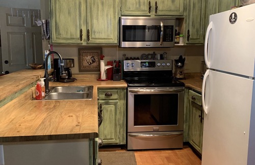 Pinetop Condo | Sports Village Lower Unit Comfy Mountain Retreat