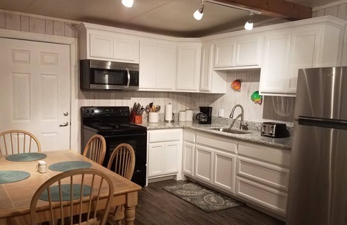 Port Mansfield House | Sportsman's Paradise Lodge in Port Mansfield