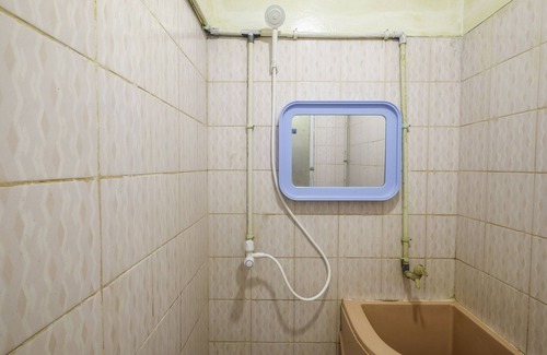 Pelabuhan Ratu Hotel | SPOT ON 1896 Hotel Mahkota Pantai