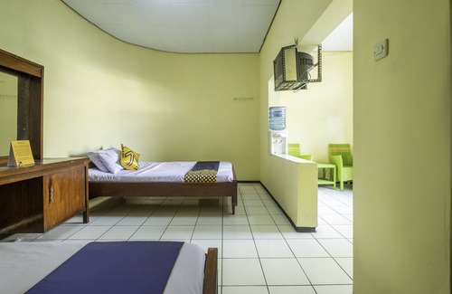 Tasikmalaya Hotel | SPOT ON 1970 Hotel Priangan