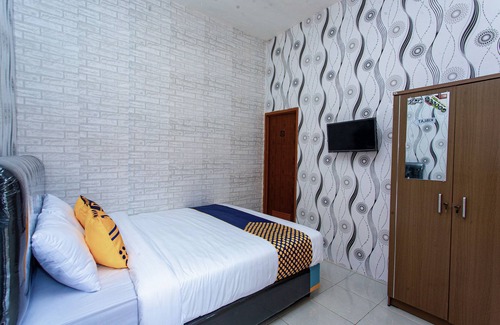 Cilacap Hotel | SPOT ON 2875 Kost Pandawa Syariah