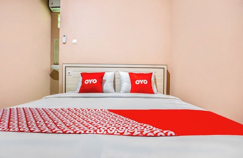 Rendeh Hotel | SPOT ON 2974 Penginapan Roma 88