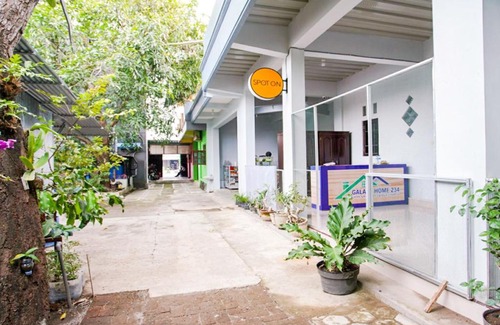 Sukoharjo Hotel | SPOT ON 3199 GALAXY HOUSE 234 Syariah