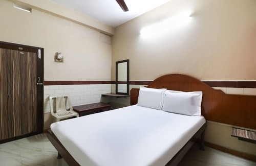 Central Chennai Hotel | SPOT ON 46343 Jayanthi Mansion