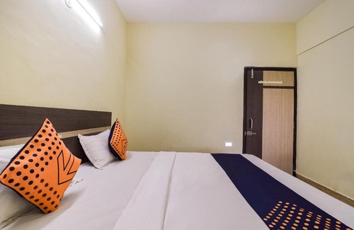 Sholinghur Hotel | SPOT ON 63751 Hotel Padmavathi