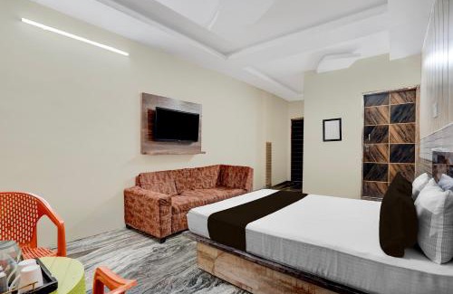 Faridabad Hotel | SPOT ON 777 Hotel Rooms