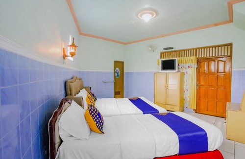 Bandungan Hotel | SPOT ON 90100 Hotel Kediri Bandungan