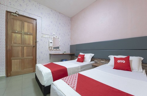 Daerah Kulai Hotel | Spot On 90305 Hen Hen Hotel