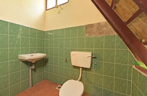 Selandar Hotel | SPOT ON 90612 Batu Lebah Eco Park