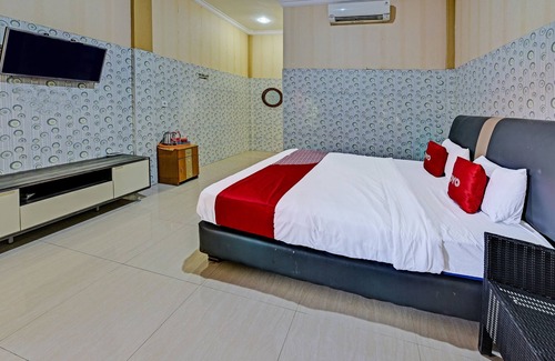 Cilacap Hotel | SPOT ON 91376 Hotel Bintang Flores