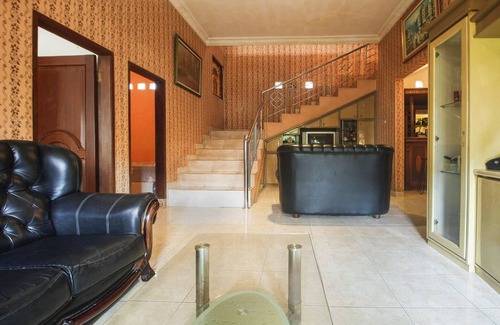 Tasikmalaya Hotel | SPOT ON 91620 Skypiea Guest House