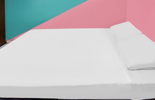 Lubuk Baja Hotel | SPOT ON 91781 Solo Baru Homestay Syariah