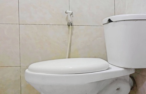 Tjihadak Hotel | SPOT ON 91860 Amazon Homestay Syariah 2