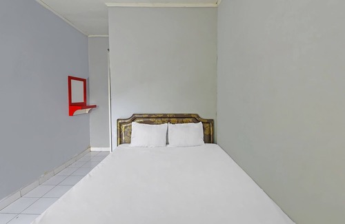 Cilacap Hotel | SPOT ON 91905 Hotel Cipto Arum