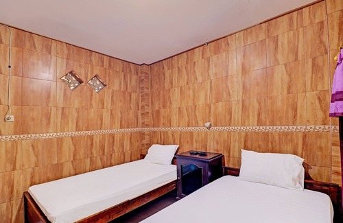Gilimanuk Hotel | SPOT ON 92028 Hotel Surya Near Pelabuhan Gilimanuk