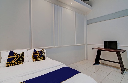 Kampar Hotel | SPOT ON 92052 Aulya Homestay Syariah Near Tuanku Tambusai Stadium