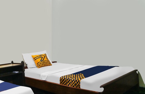 Pangandaran Hotel | SPOT ON 92063 Balebat Endah Syariah