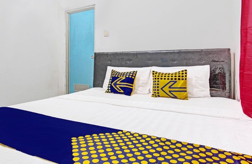 Pemalang Hotel | SPOT ON 92156 Adinda Kost