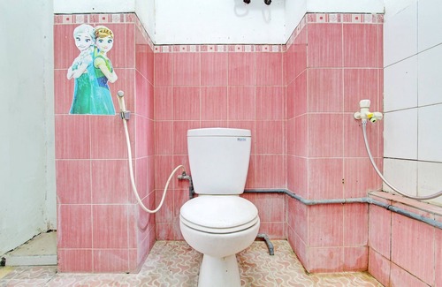Pemalang Hotel | SPOT ON 92156 Adinda Kost