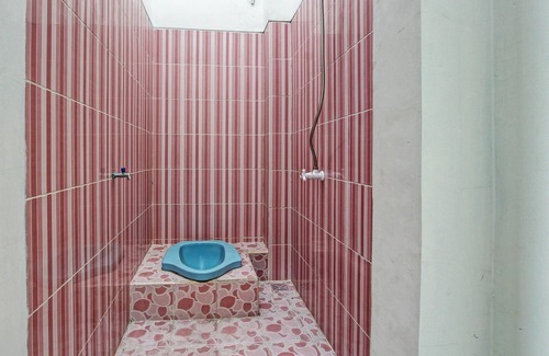 Pati Hotel | SPOT ON 92181 Kristin Homestay