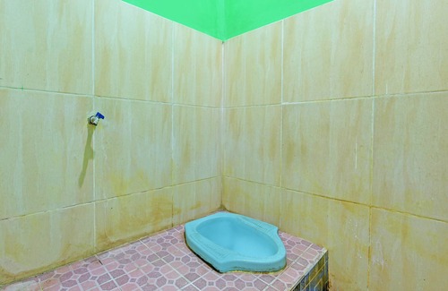 Pleret Hotel | SPOT ON 92220 Sari Laut