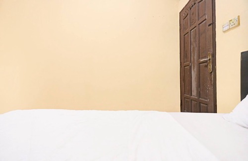 Batam Hotel | SPOT ON 92323 Ririn Homestay